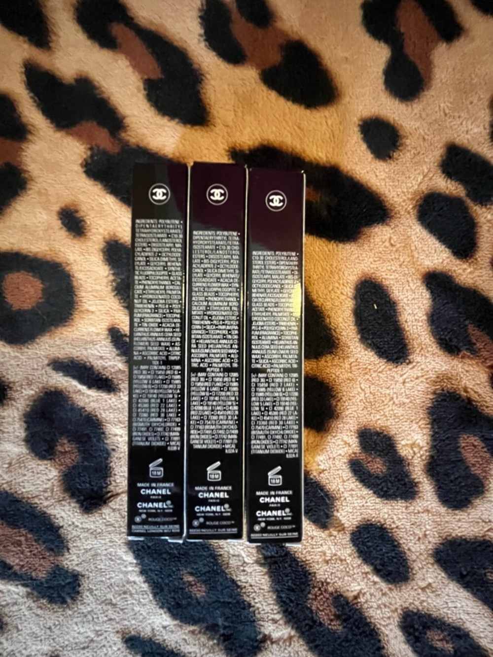 CHANEL Holiday Maximum Brilliance Lip Gloss Trio Rouge Coco Gloss Set NIB! - Picture 8 of 10